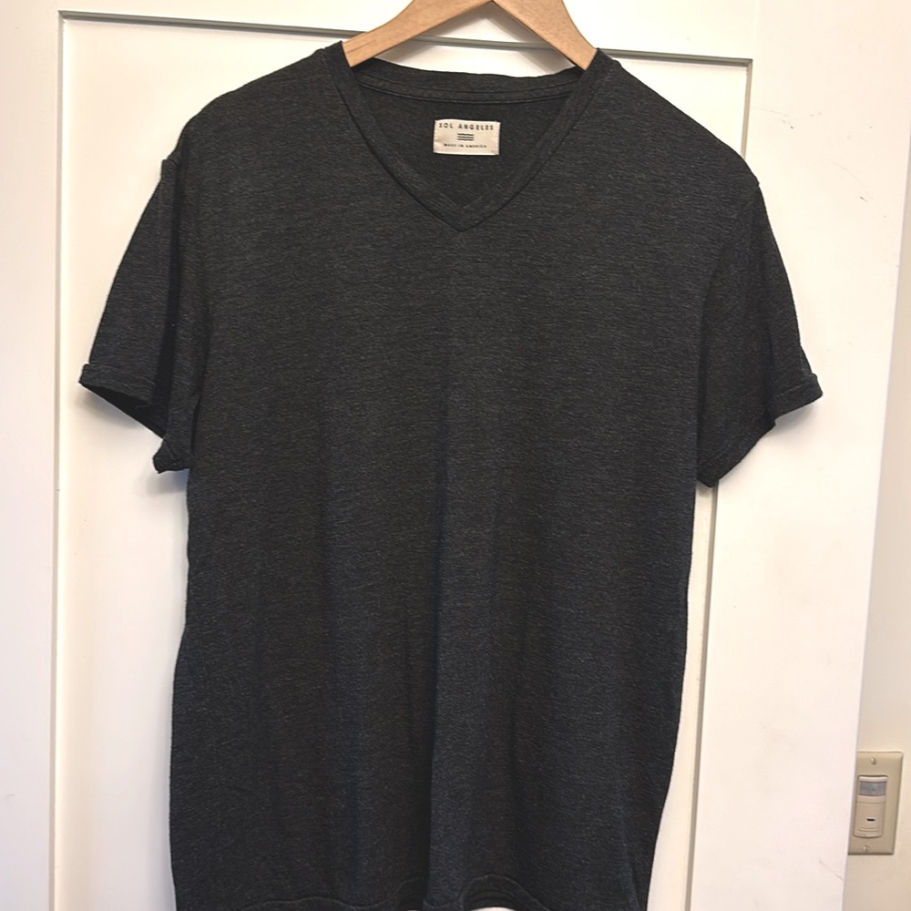 Sol Ángeles v neck t. Large